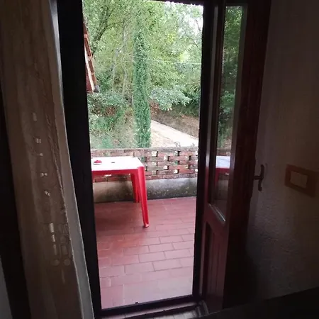 Tra Grilli E Cicale ゲストハウス デルータ