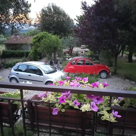 Tra Grilli E Cicale ゲストハウス