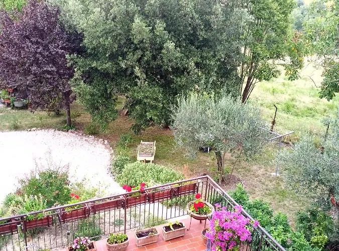 Guest house Tra Grilli E Cicale Deruta